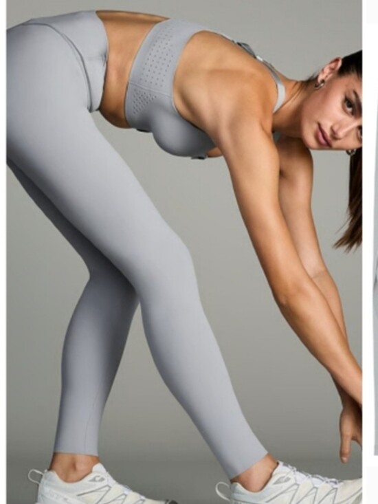 Victoria's Secret Pants - NWT Victoria’s Secret Sport Shine Essential Leggings, Rare, Size M